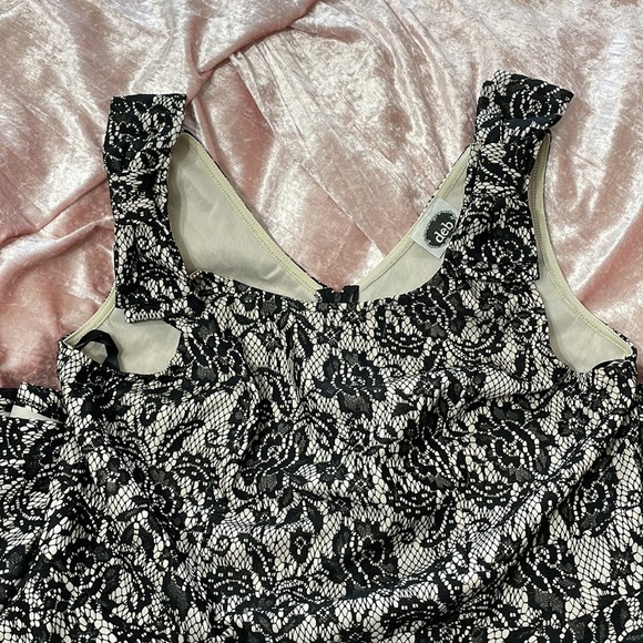 Lace overlay dress. - Picture 2 of 2